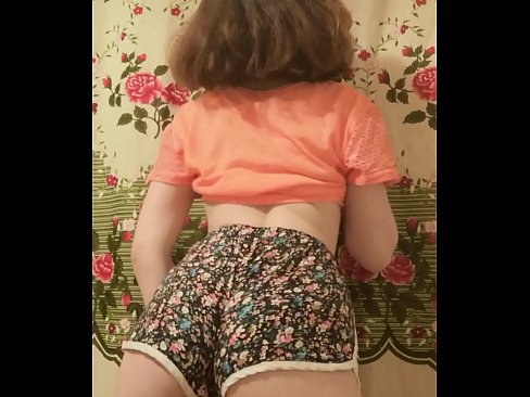 ❤️ Vogëlushja e re seksi duke zhveshur pantallonat e shkurtra në kamera ️ Pornografi anale në sq.onetubes.top ❌️❤