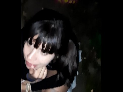 ❤️ Në rrugë penisi i fryrë në këmbim të karamele ️ Pornografi anale në sq.onetubes.top ❌️❤